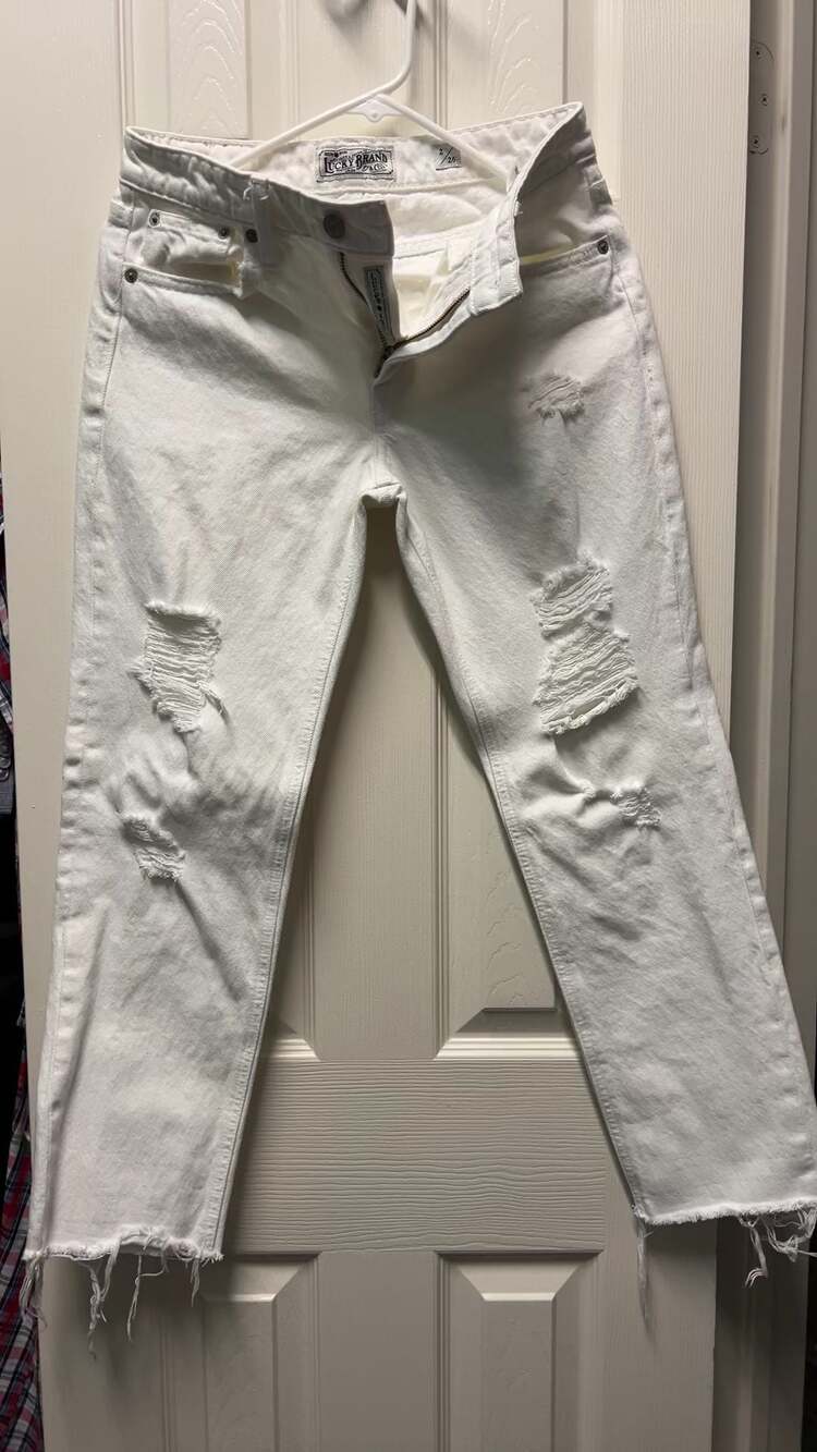 Mid Rise Sienna slimBoyfriend Jean 
Lucky Brand Women's Pants Denim... Size 2/26